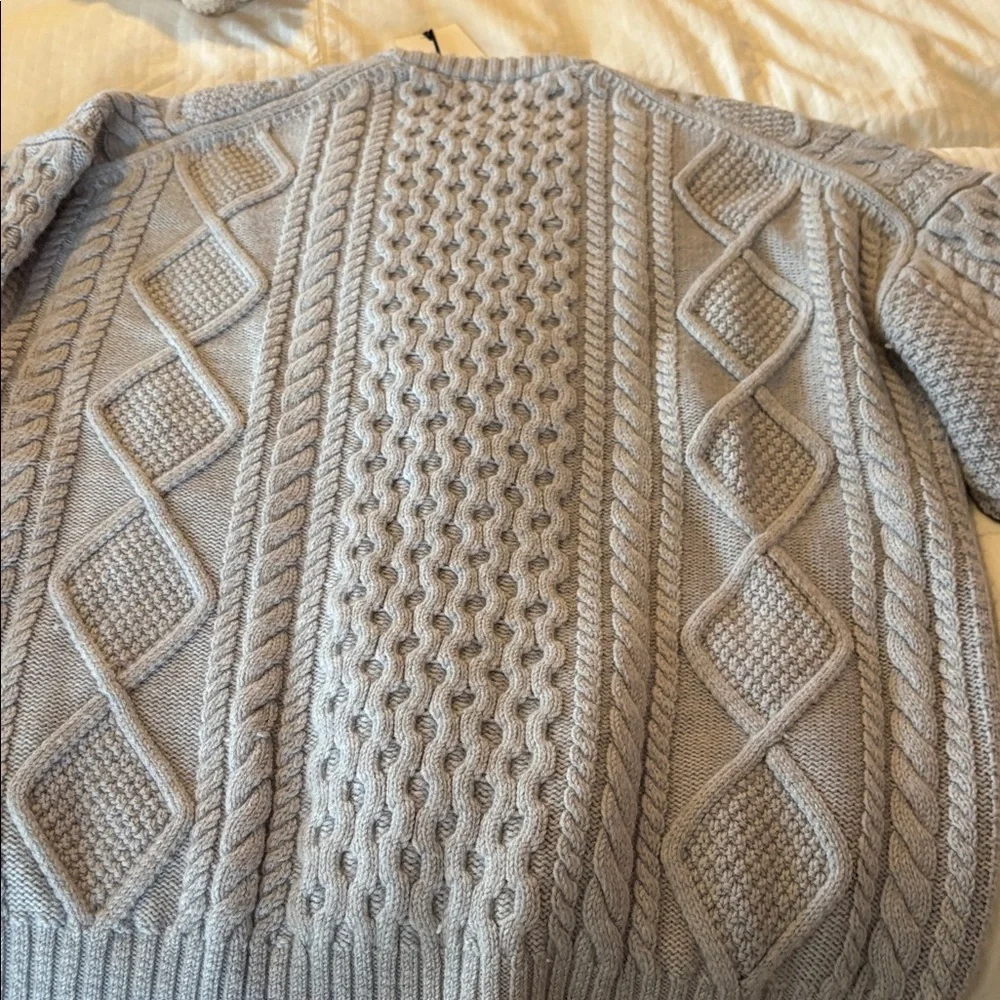 Aritzia Heritage Knit Merino Wool Crew Sweater New - Picture 9 of 9
